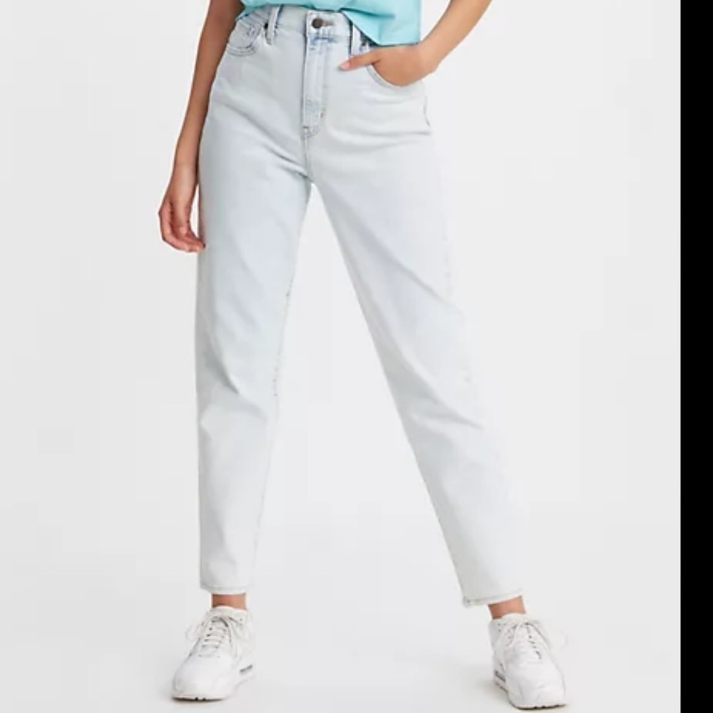 Levi’s high waisted taper jeans 30x29